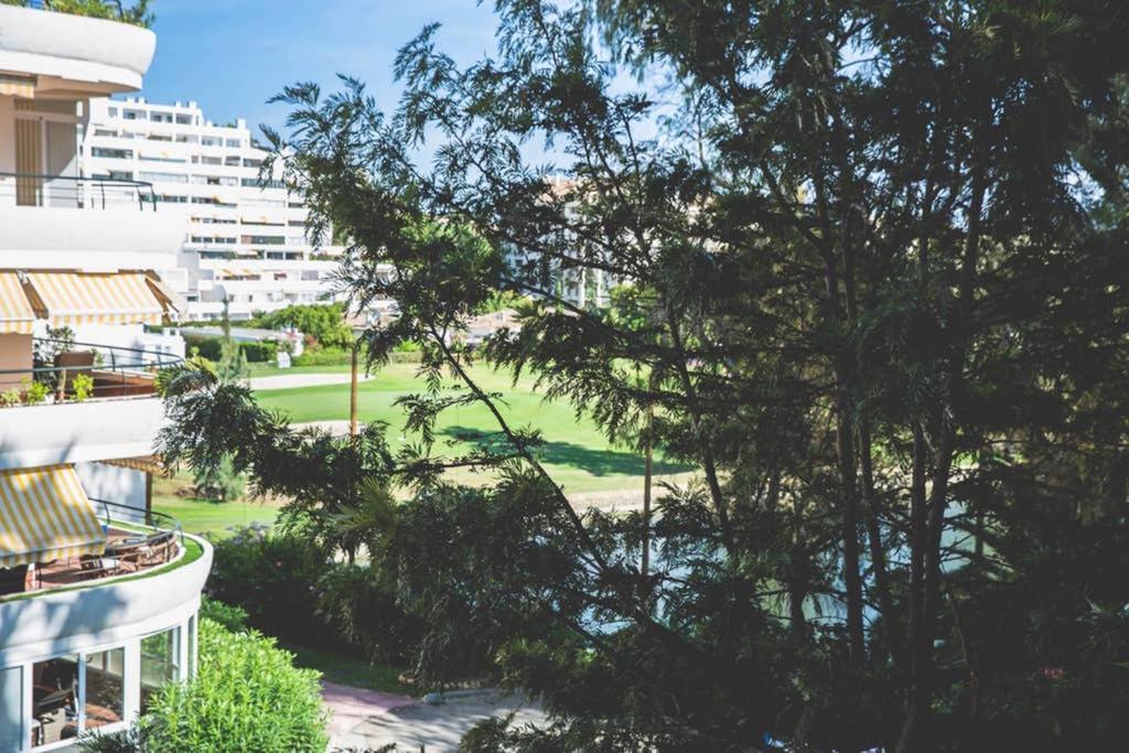Espacioso En Guadalmina - Apartamento *